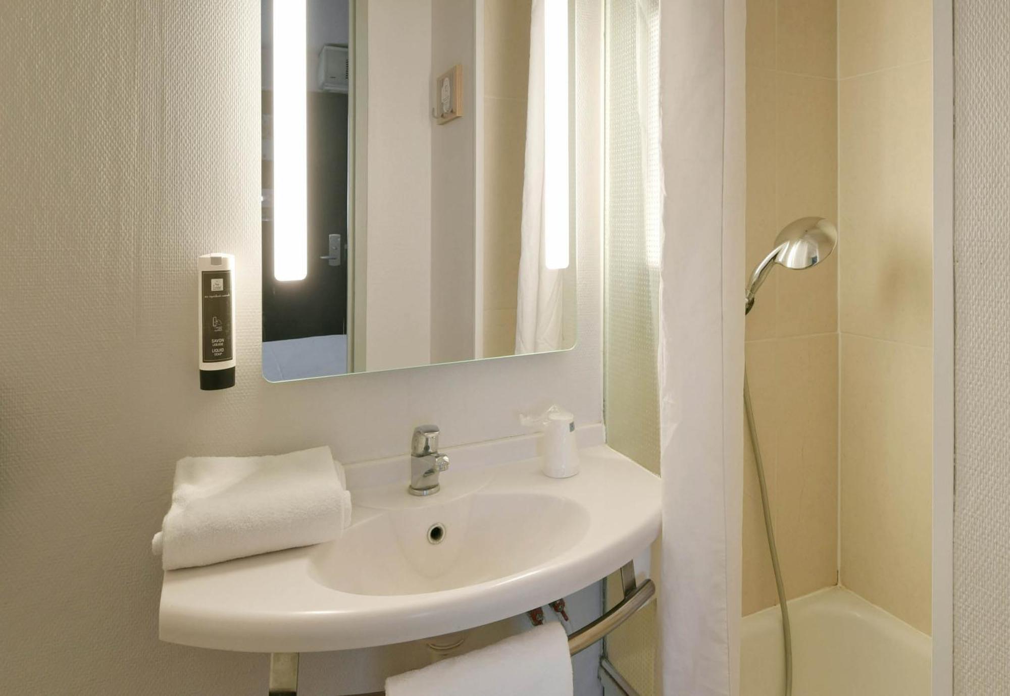 B&B Hotel Le Mans Sud Арнаж Екстериор снимка